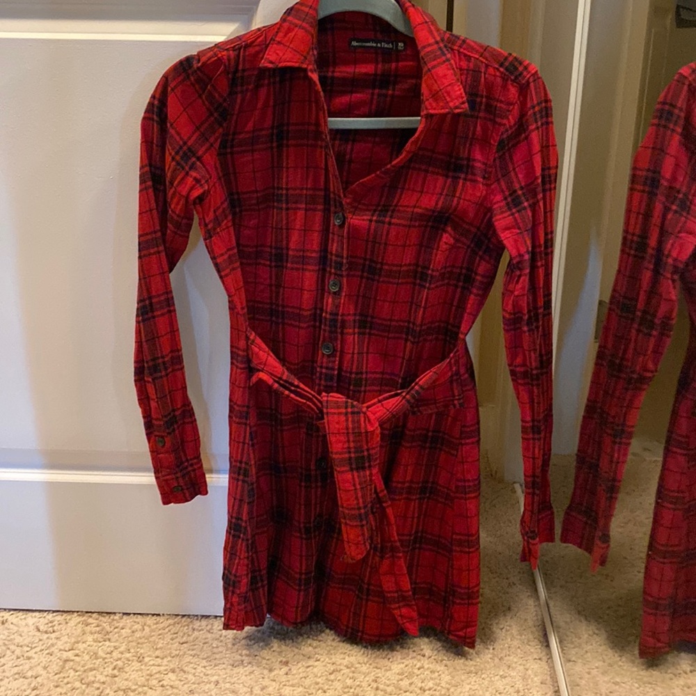 Abercrombie red flannel shirt dress with tie waist size XS